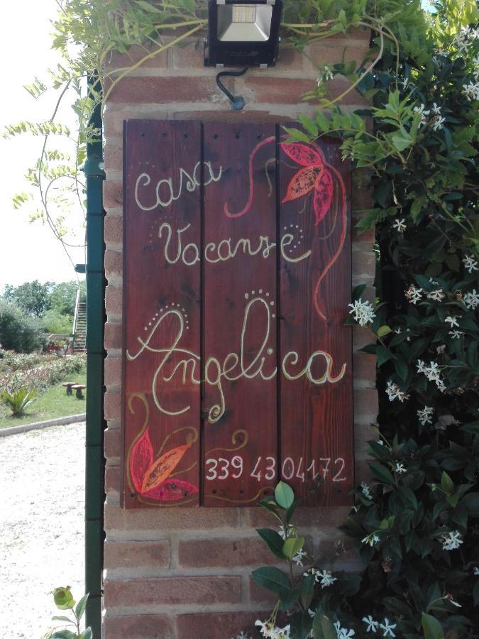 Ostra Vetere Casa Vacanze Angelica מראה חיצוני תמונה