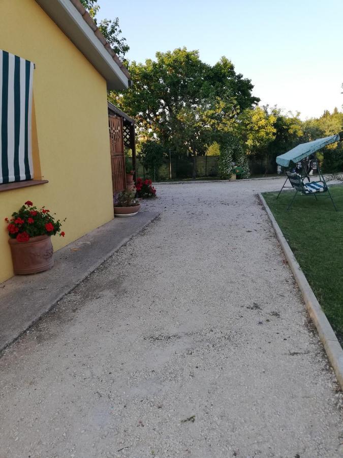 Ostra Vetere Casa Vacanze Angelica מראה חיצוני תמונה