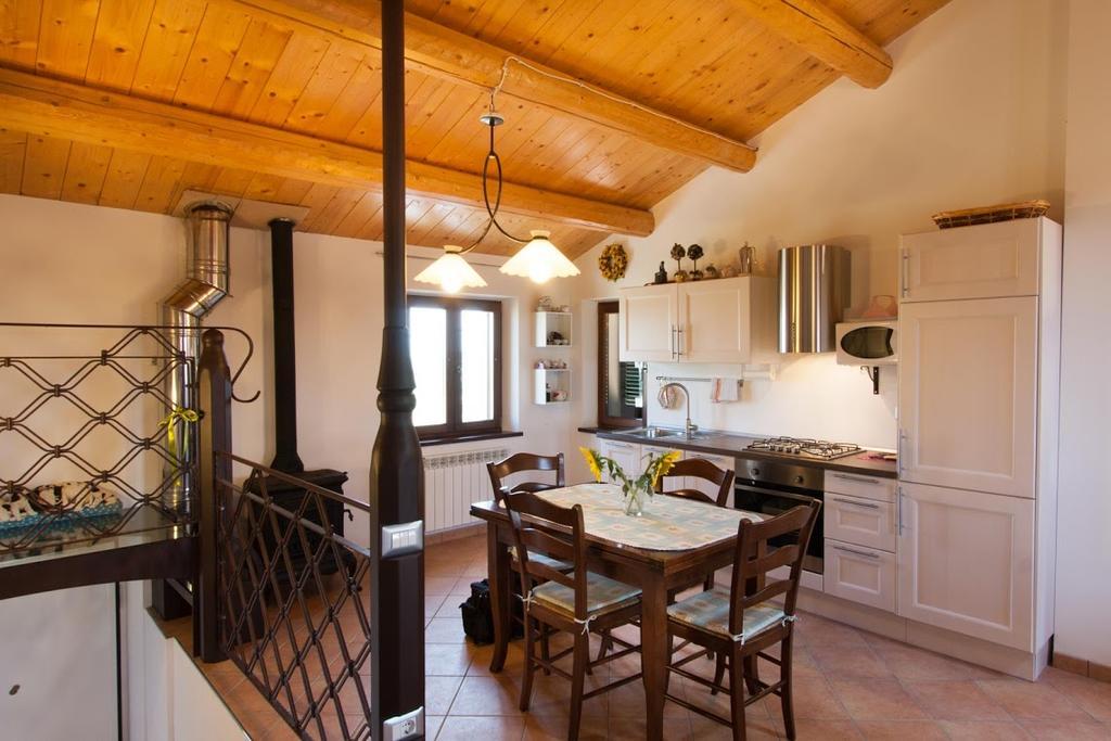 Ostra Vetere Casa Vacanze Angelica מראה חיצוני תמונה